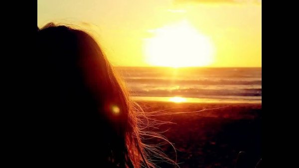 Что за девушка