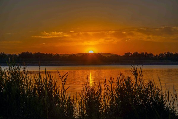 Солнце село