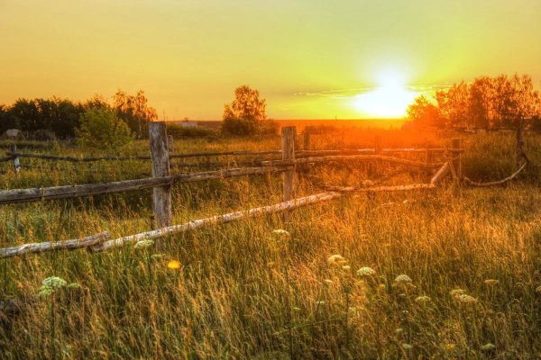 Рассвет в деревне