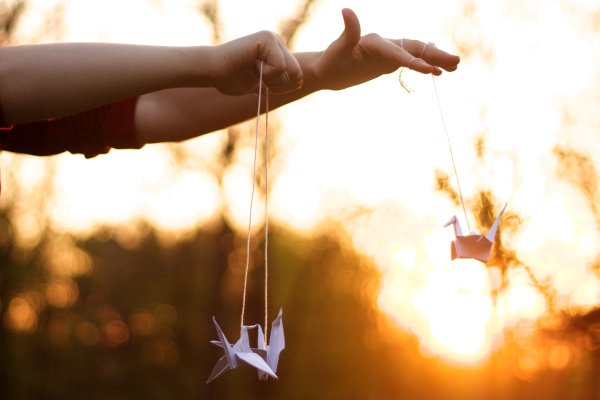 Лучик солнца в руках