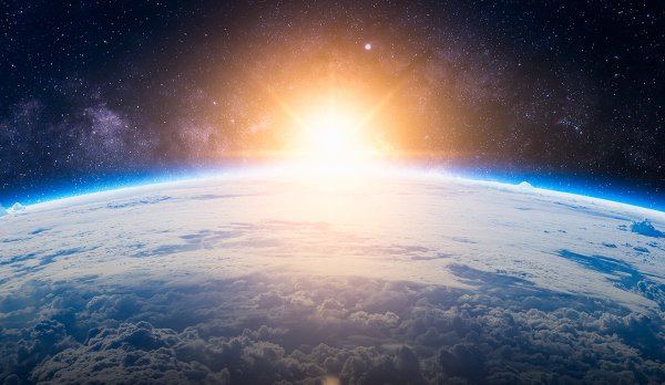 Восход солнца в космосе