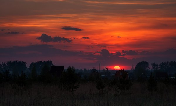 Закат в поселке