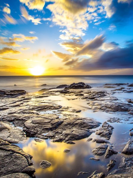 Рассвет над морем