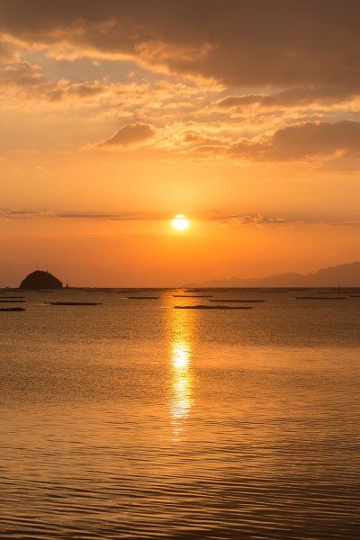 Море закат рассвет