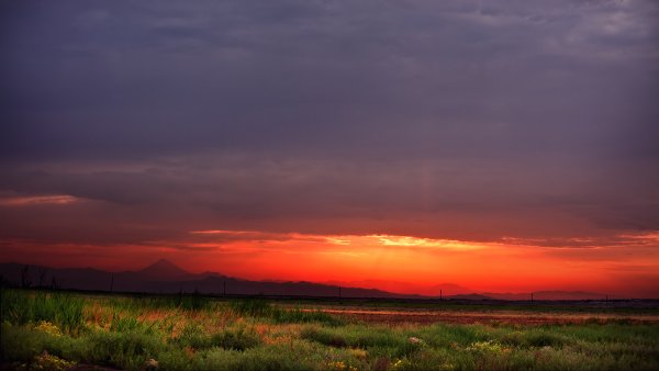 Закат в степи