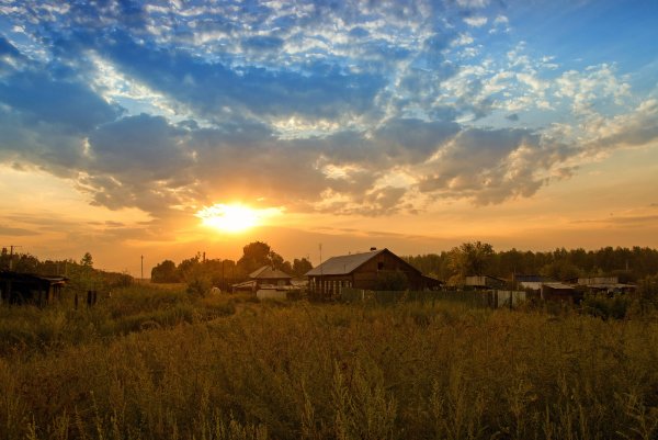 Рассвет в деревне