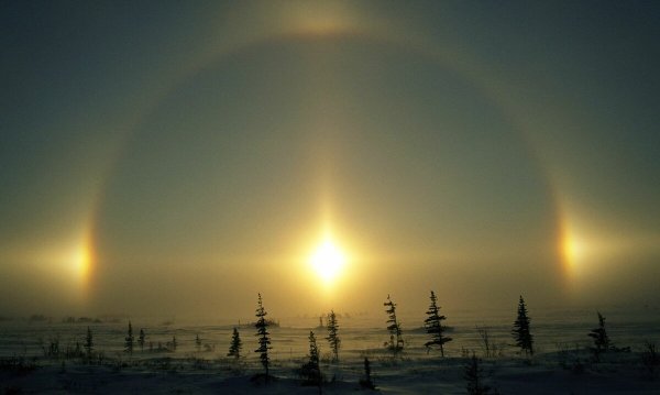 Гало (Радужный круг вокруг солнца)