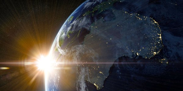 Солнце в космосе со спутника