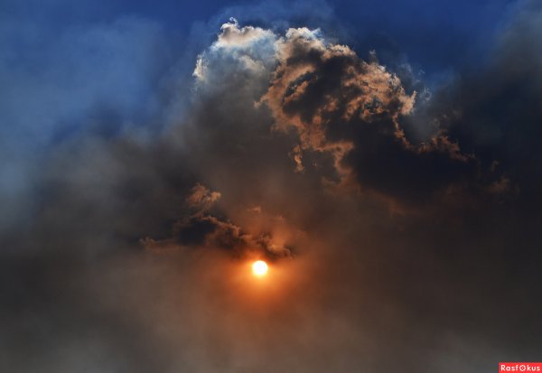 Туча облака солнце