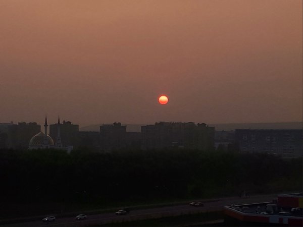 Солнце в дыму