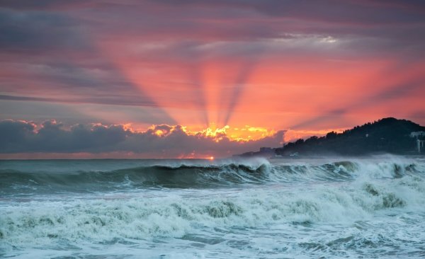 Шторм на закате