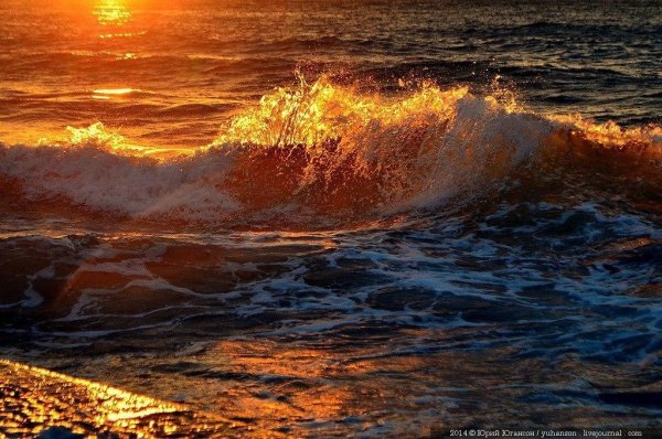 Шторм на закате