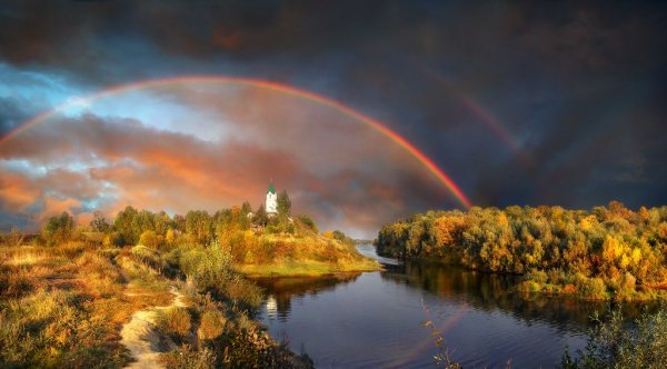 Грозовое небо и солнце