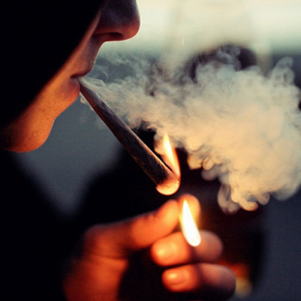 Курение сигар