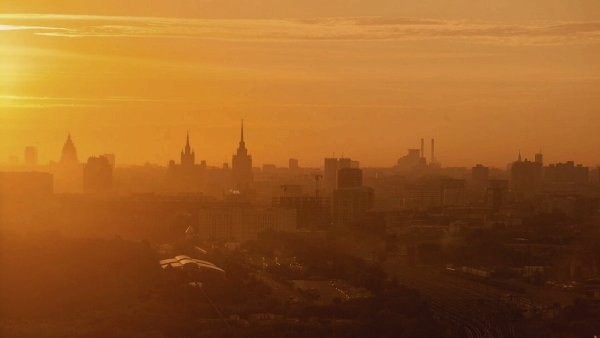 Рассвет в Москве