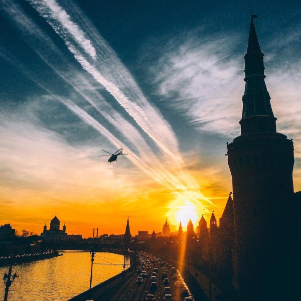 Восход на Москве реке