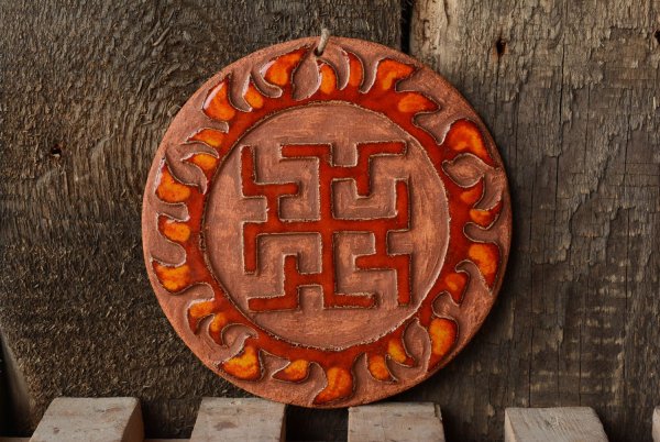 Коловрат посолонь Славянский символ