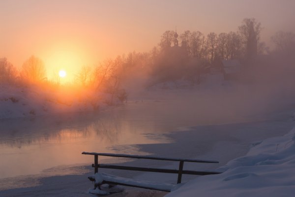 Морозное туманное утро