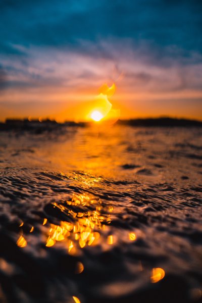 Отблекс солнце на море