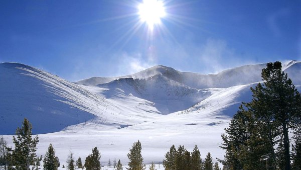 Снежные горы