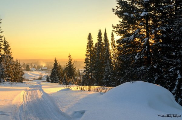 Зимний вечер в деревне
