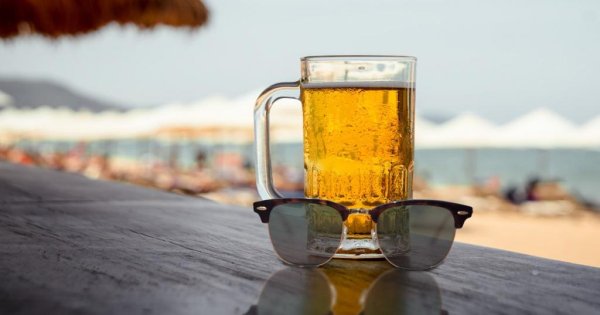 Пиво на пляже