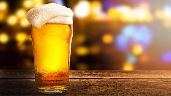 Кружка пива на закате