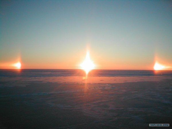 Паргелий (ложное солнце, три солнца)