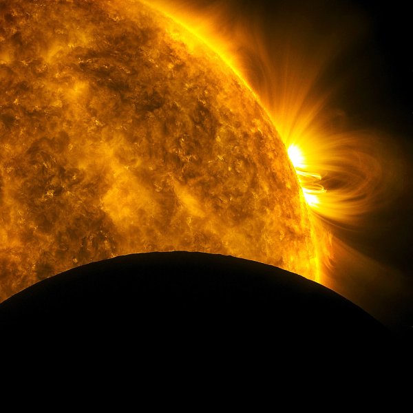 Солнце три д