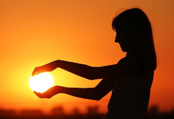 Солнце в ладошках