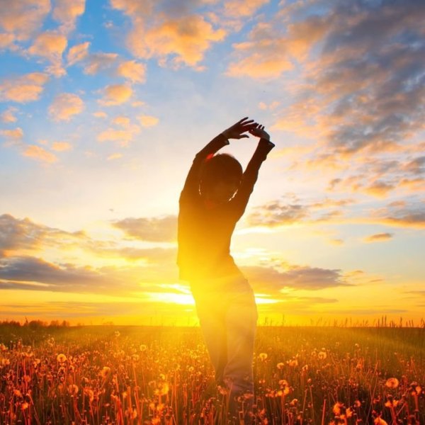 Девушка солнце арт