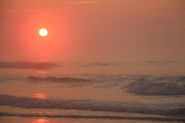 Яркое солнце