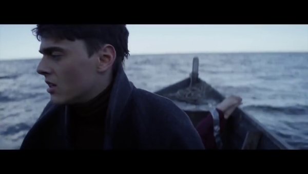 Бесконечное лето Лена на фоне заката