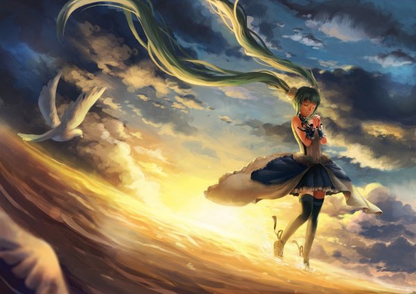 Силуэт на берегу моря