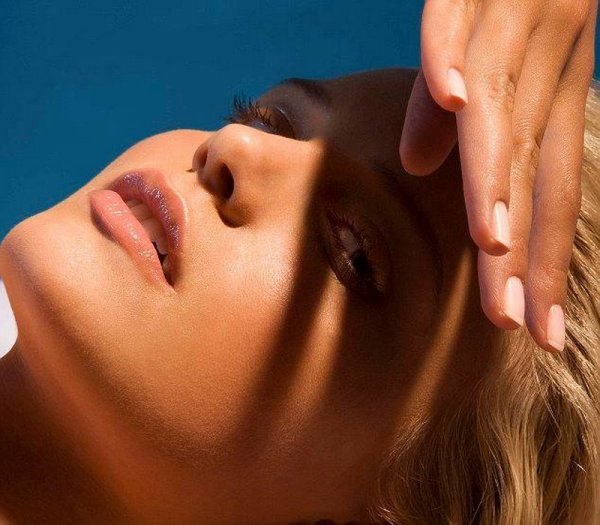 Девушка в Солнечном свете