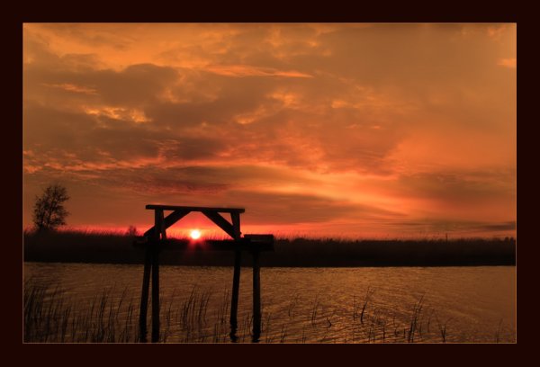 Красивый рассвет в Японии