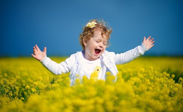 Счастливые дети солнце