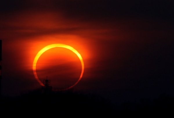 Солнечное затмение