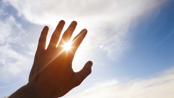 Солнце в сердце из рук