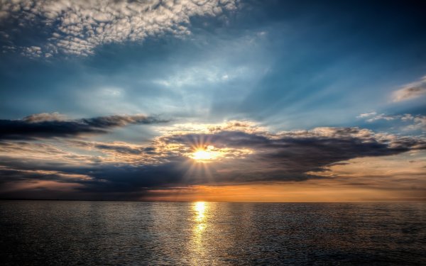 Закат солнца на море