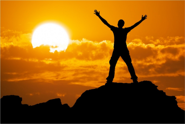 Мальчик на закате