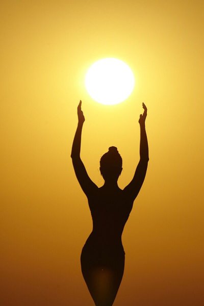 Девушка на рассвете