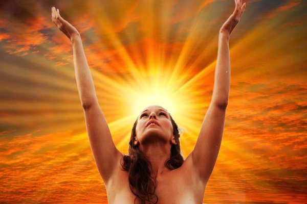 Девушка солнце