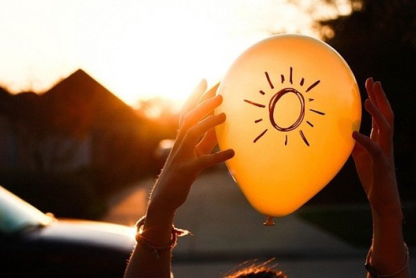 Я держу в ладошках счастье