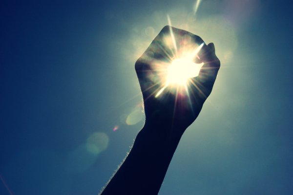 Перышко в руке