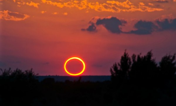 Солнечные и лунные затмения