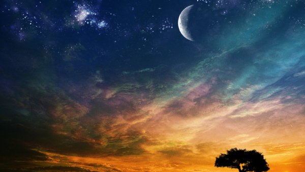 Солнце и Луна на небе