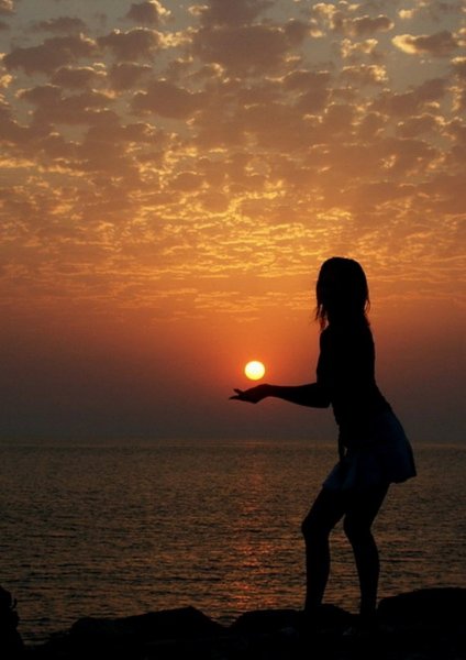 Что за девушка