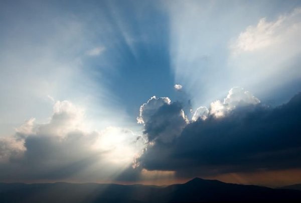 Солнце в облаках