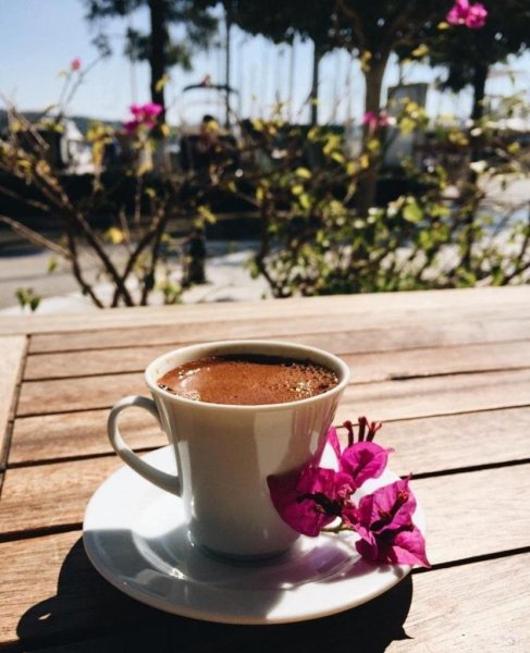 Чашка утреннего кофе